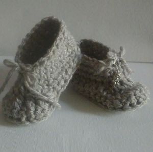 Toddler Handmade Shoes in Crochet with Charm